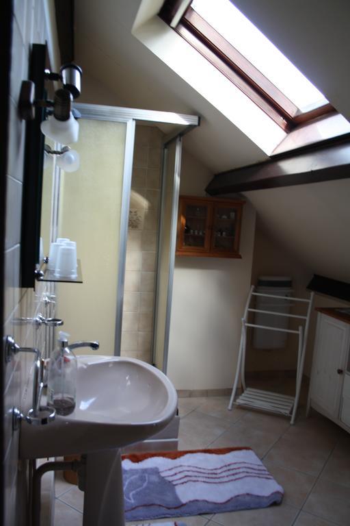 Chambre D'Hotes Les Chenes Chaptelat Bilik gambar